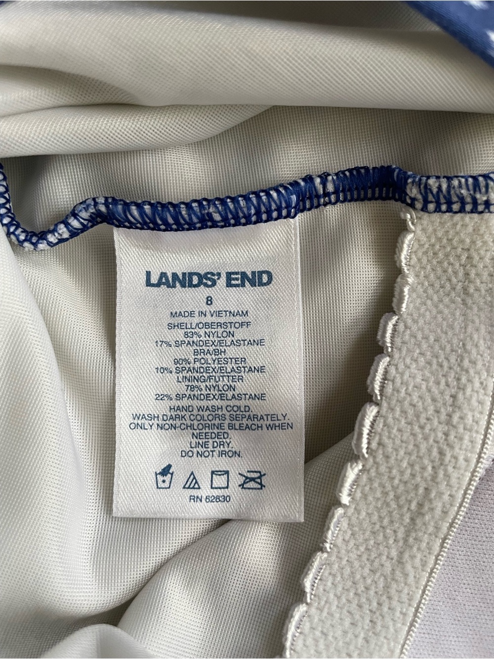 Land’s End Women’s Blue & White Patterned One-Piece Swimsuit - Picture 3 of 4
